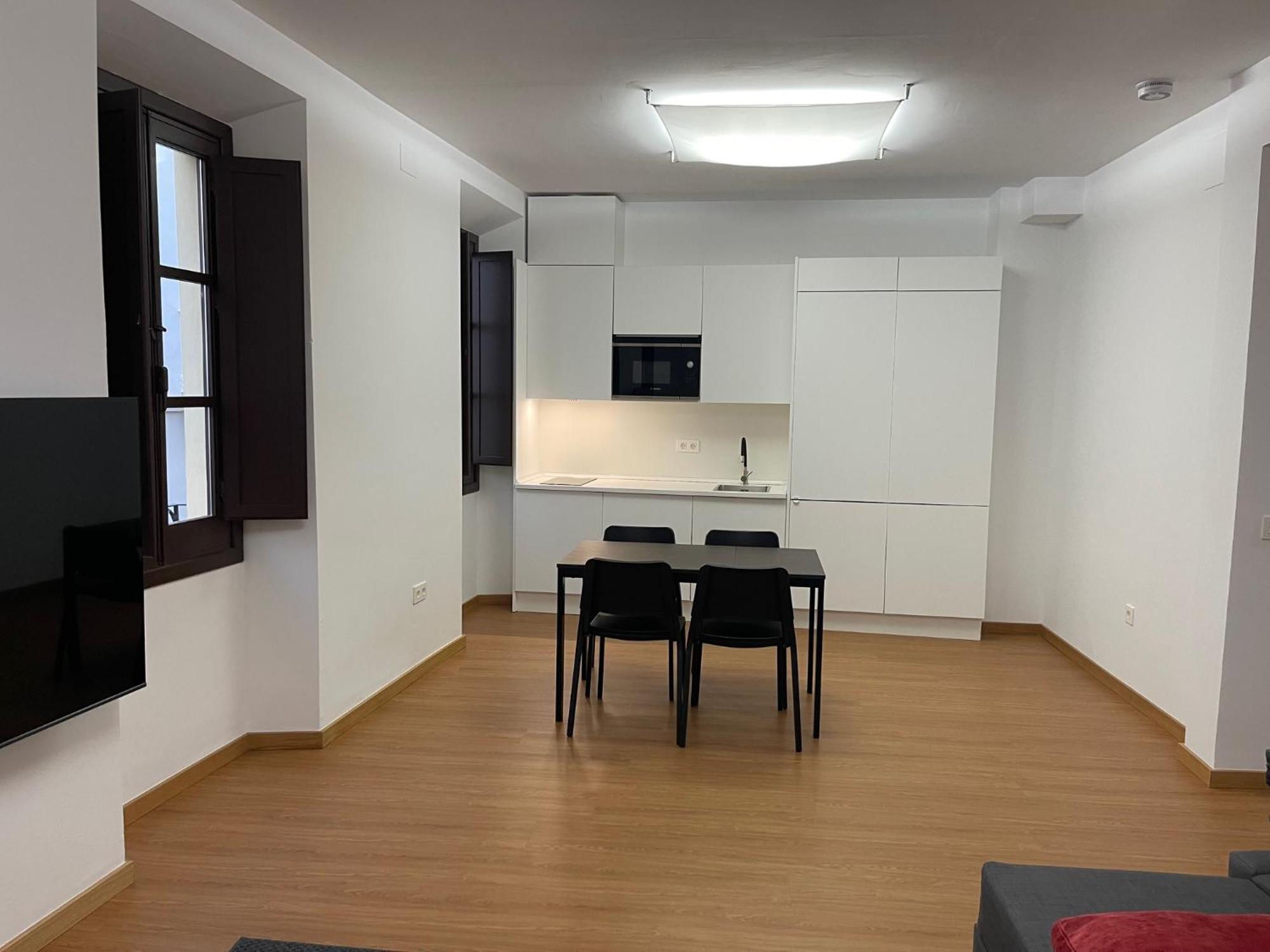 Apartamento Calle Rodrigo De Triana Con Opcion De Parking Seville Exterior photo